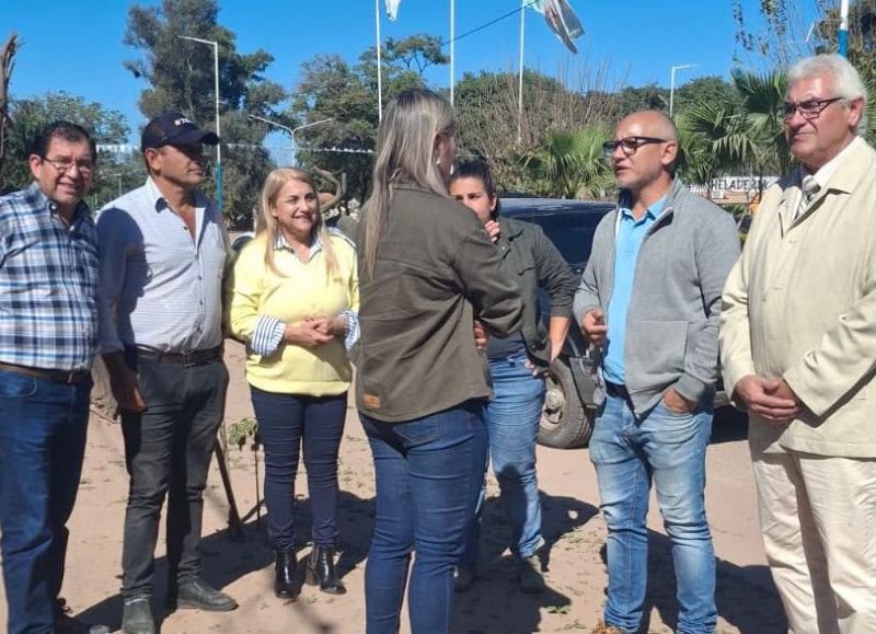 El IPDUV llevó atención directa a familias de Miraflores y relevó demandas habitacionales