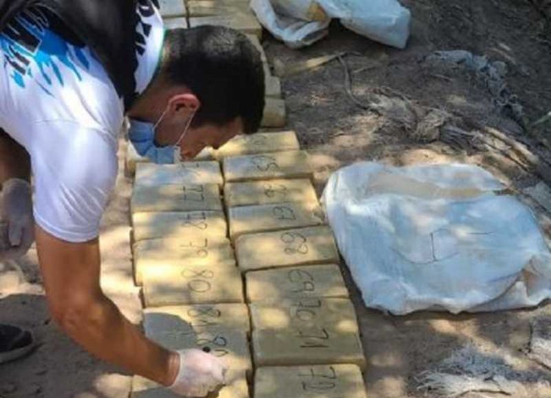 Puerto Vilelas: incautaron más de 100 kilos de marihuana en un automóvil supuestamente robado