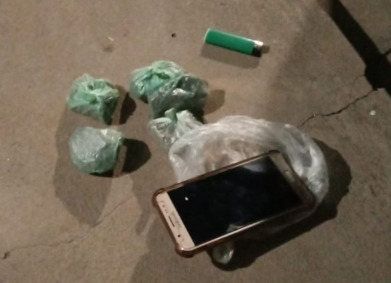 Detuvieron a un joven con cinco “bochones" de droga en Santa Sylvina