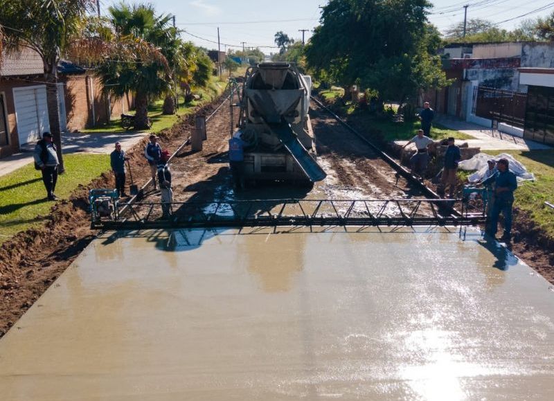 El municipio de Sáenz Peña avanza con pavimento en distintos sectores de la ciudad