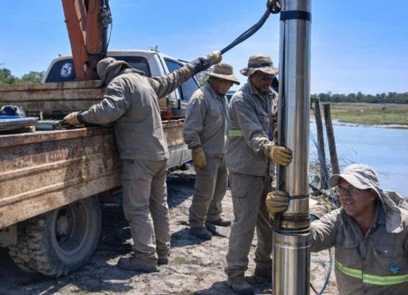 Sameep instaló un nuevo equipo de bombeo para reforzar el servicio en Los Frentones