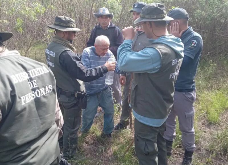 Hallaron en el monte a un hombre mayor que había desaparecido en El Tacuruzal