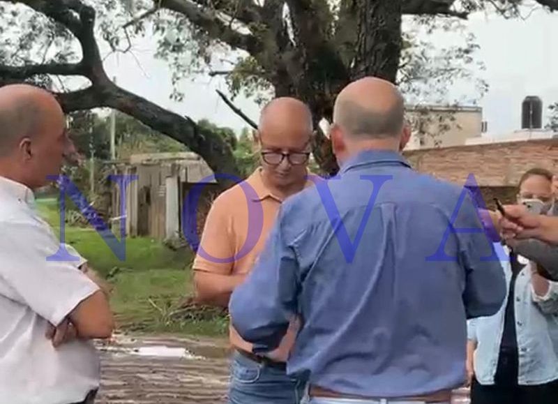 VIDEO | Nuevo papelón de Leiva: el diputado nacional se cree dueño de San Martín y quiere adueñarse de viviendas