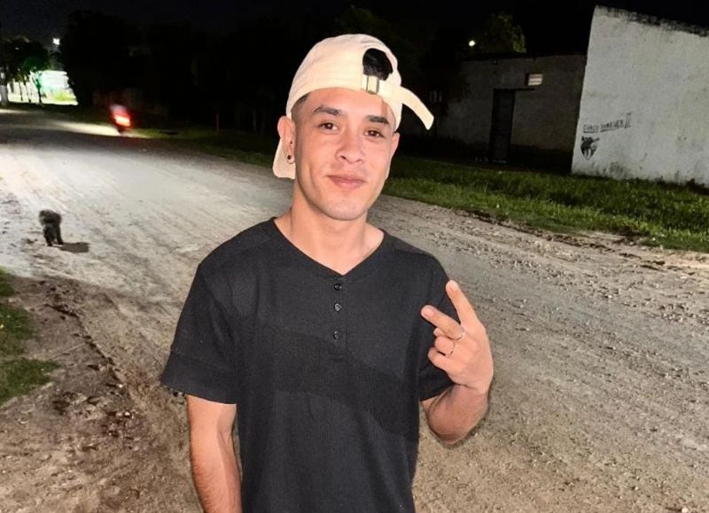 Buscan a Iván Alejandro Carles de 21 años, desaparecido en Barranqueras