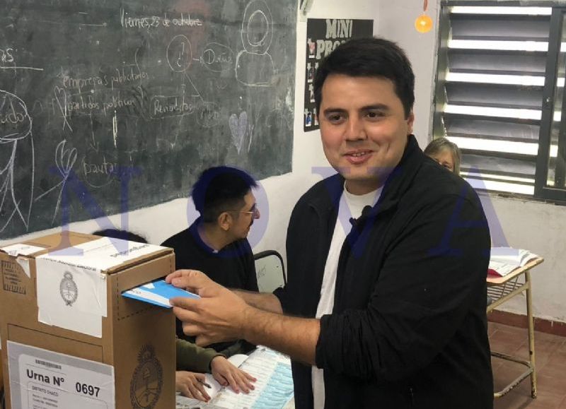 VIDEO | #Elecciones2025: Juan Cruz Godoy votó y señaló que “estamos definiendo el futuro del país"