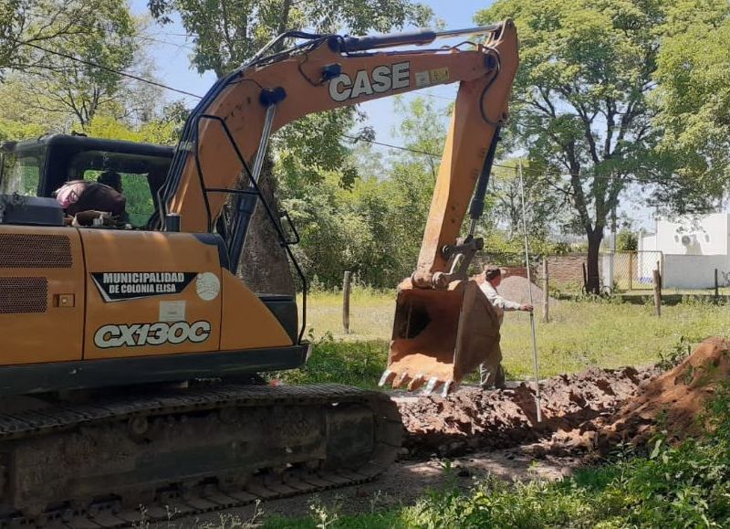 Con una importante inversión, avanza la obra del Acueducto de Colonia Elisa