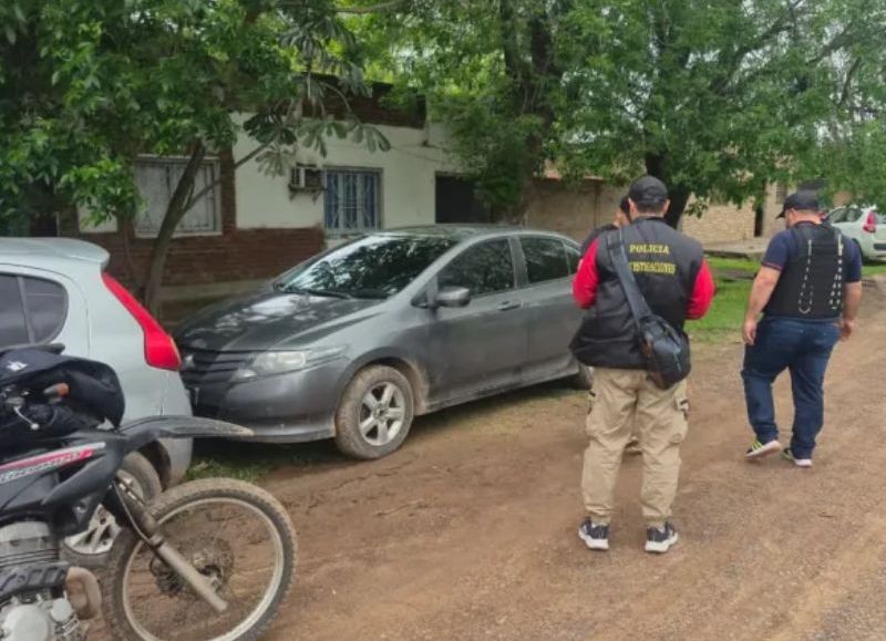 Detuvieron a dos hombres por el violento robo de millones de pesos, joyas y celulares en Resistencia