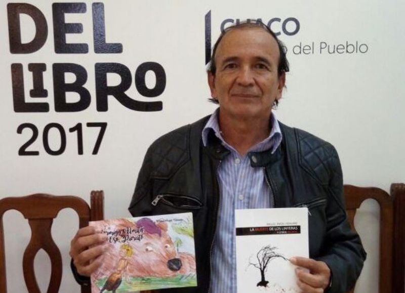 Vidaurre ganó beca para presentar sus libros en el Vaticano