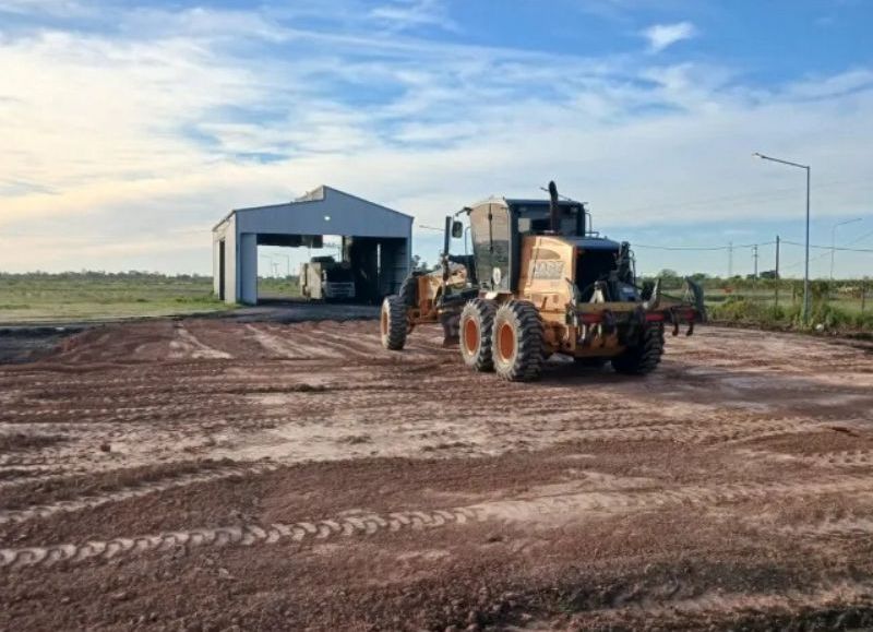 Avanza el acondicionamiento del playón de operaciones de Aduanas en el Parque Industrial de Sáenz Peña