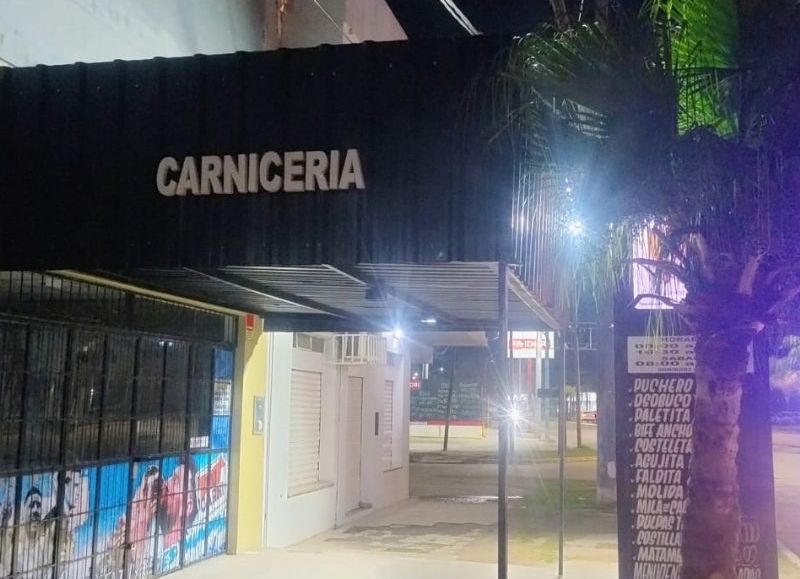 Detuvieron a un joven que se robó un reflector de una carnicería en Resistencia