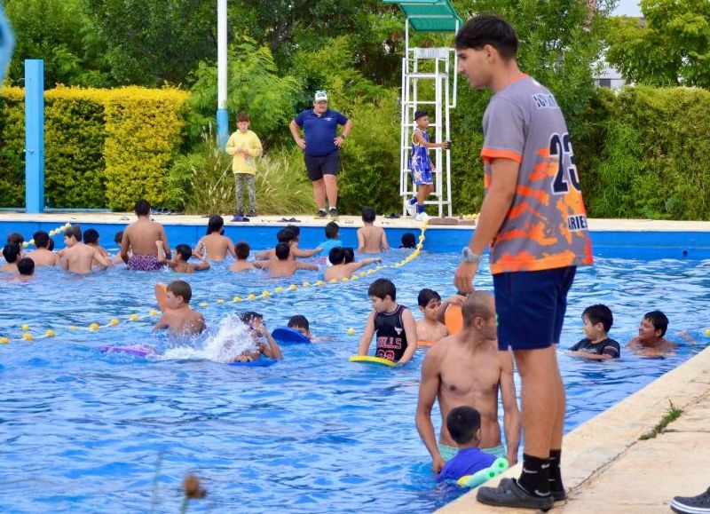 A cupo completo, comenzó el segundo turno de la Colonia de Vacaciones en el Jaime Zapata