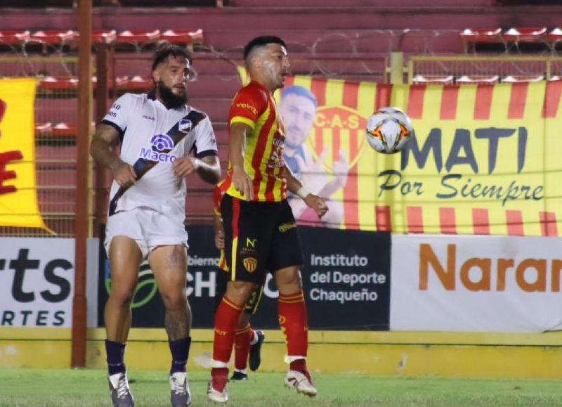 Sarmiento cayó en el “Centenario” en el estreno de la temporada ante Juventud Antoniana