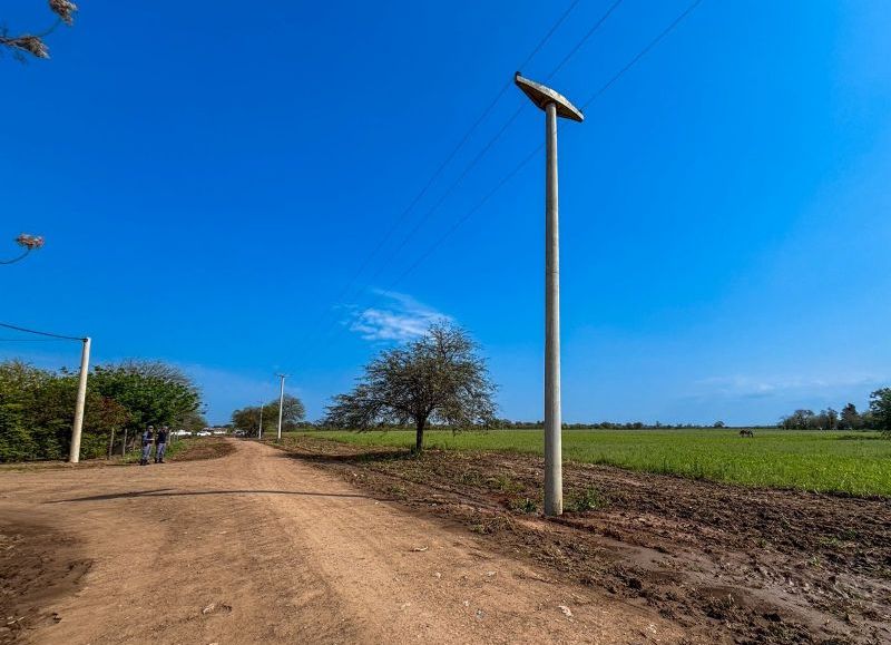 Más de 40 familias de Napenay tendrán energía eléctrica