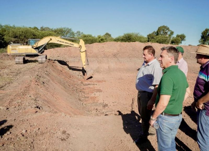 El Gobierno avanza con obras para garantizar agua al sector productivo