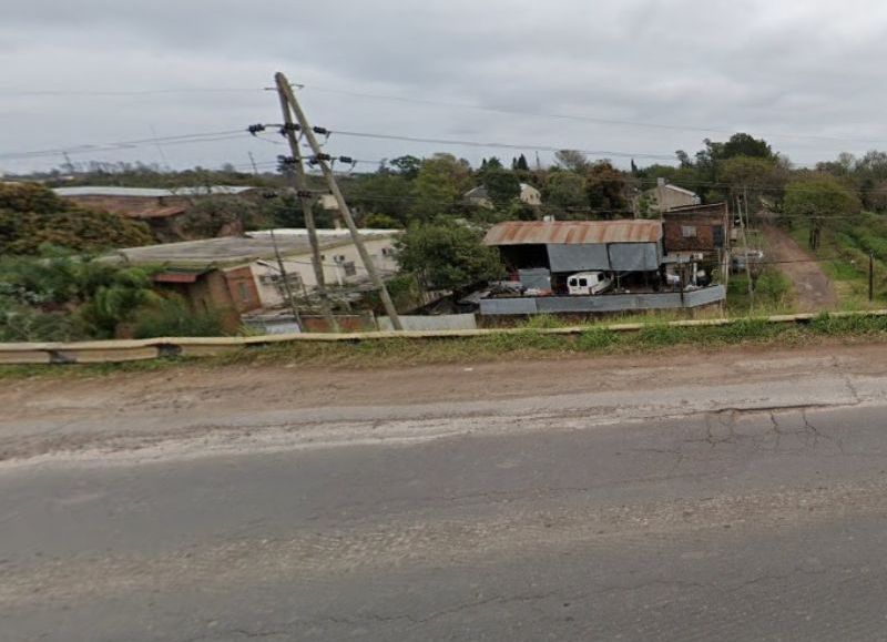 Encuentran un cuerpo sin vida debajo del puente alto nivel en la ruta 11