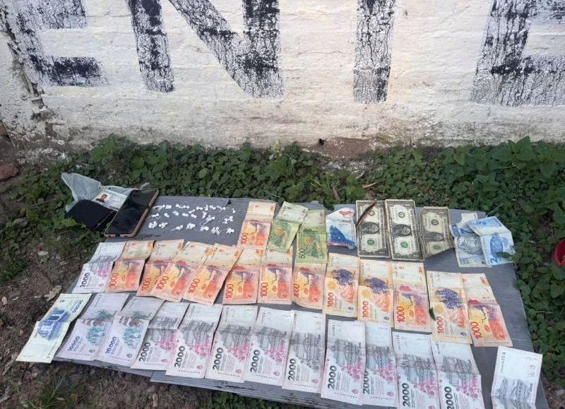 Operativo “Lince”: secuestraron cocaína, marihuana, dinero, un celular y una motocicleta