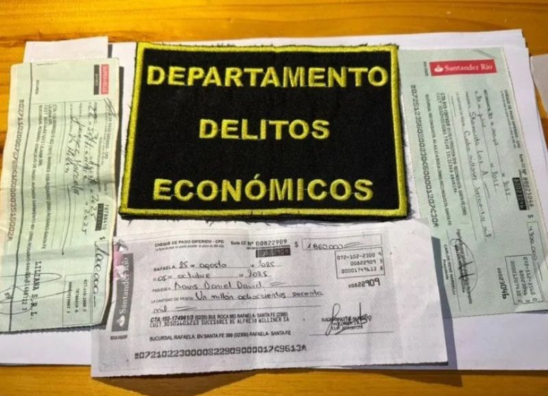 Una mujer detenida por utilizar cheques falsos para comprar mercadería por 35 millones de pesos