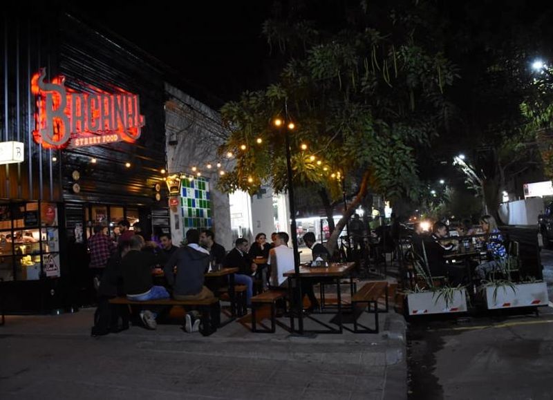 Se inauguró un nuevo balcón gastronómico en Bacanal