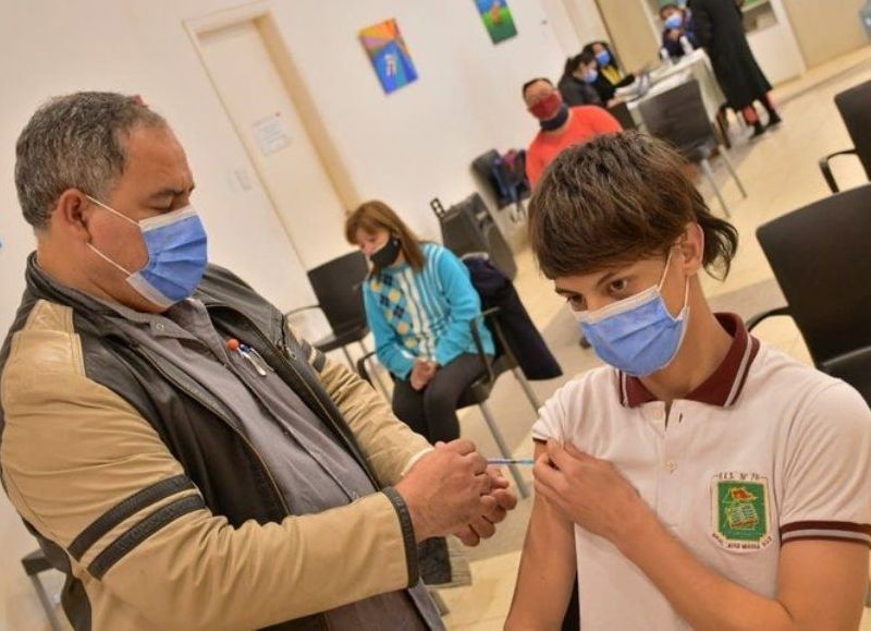 Salud informó el cronograma de vacunación para este martes 14