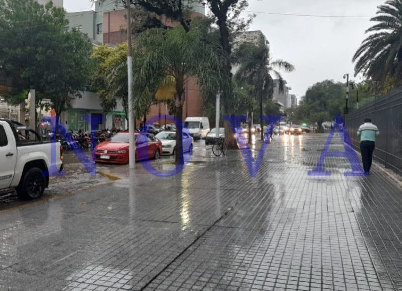 Rige un alerta amarilla por tormentas en cinco departamentos de la provincia