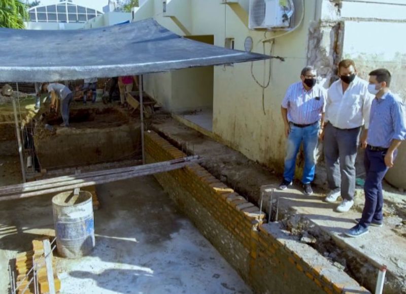 Sáenz Peña: el intendente visitó los avances de la obra de la pileta termal