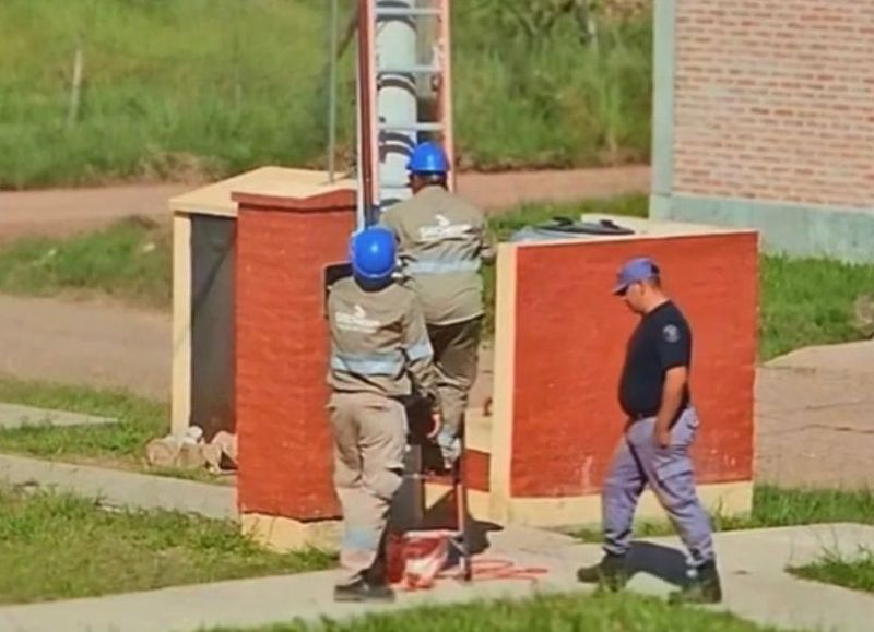 Secheep eliminó 31 conexiones eléctricas irregulares en el barrio Altos de Urunday