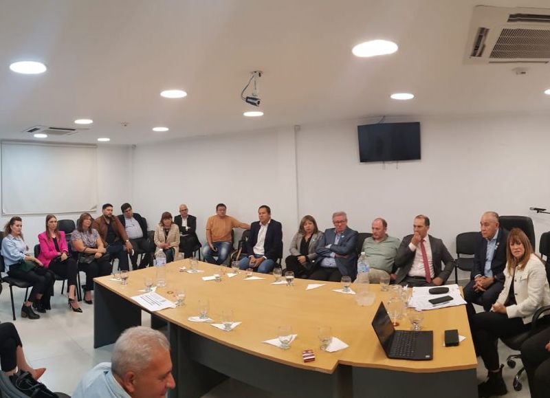 Taller sobre juicio por jurados con camaristas y fiscales