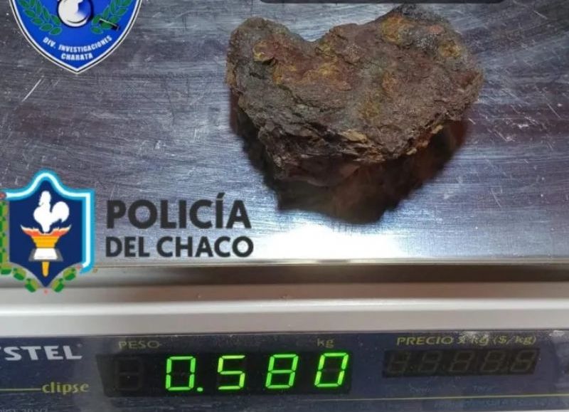 Detuvieron a un hombre que intentaba vender un meteorito por redes sociales en Charata
