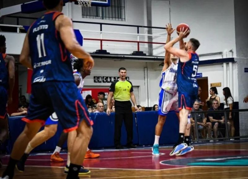 Villa San Martín vuelve a la ruta con la ilusión intacta y un enero clave en la Liga Argentina de Básquet