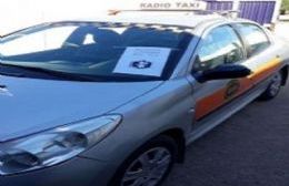 Detuvieron a un taxista borracho que chocó a un motociclista